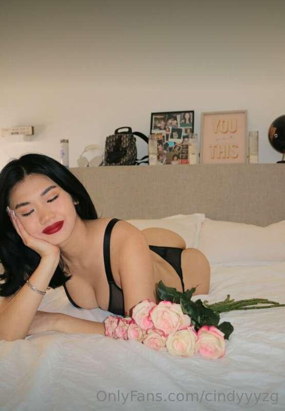 would u spoil me daddy? i promise i'll spoil u back 😜