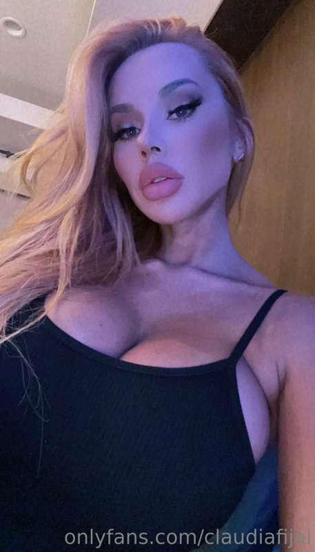 Happy Saturday 💋💋