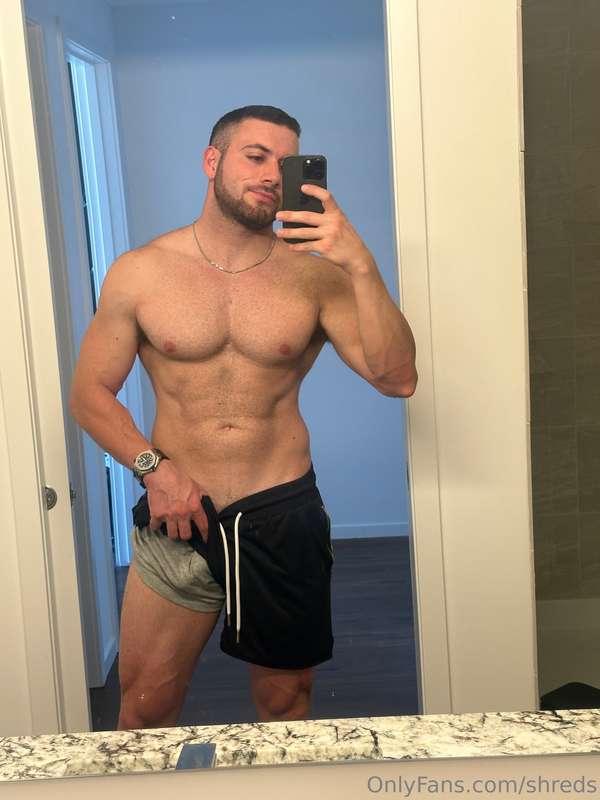 Taking it out on live every night😏