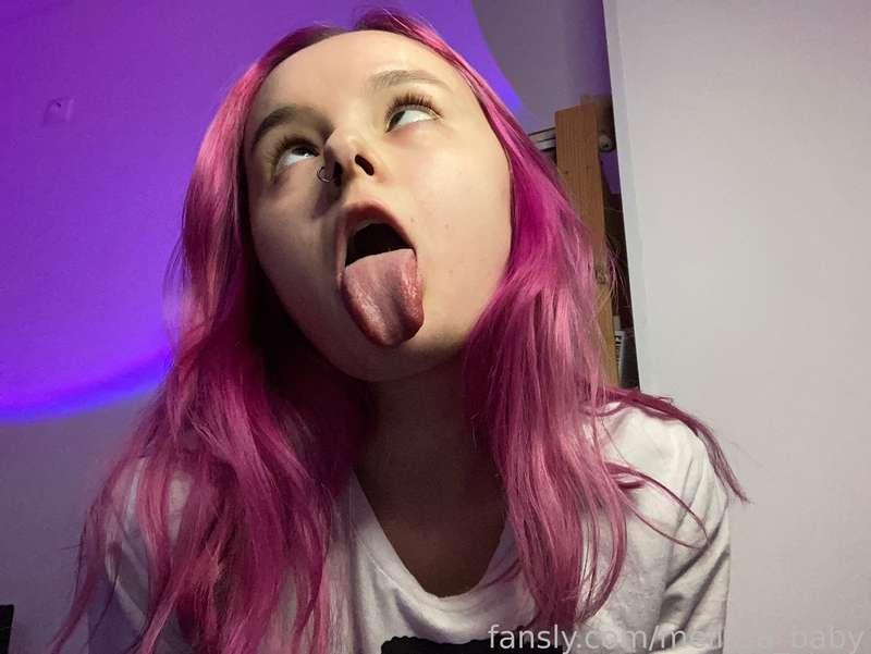 if u want something to be more on my page u can write this down on the comment section and we will see what i can do 🧸

#fyp #selfie #ahegao #teen 