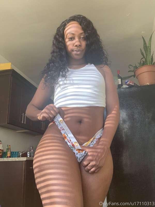 💋 @edithmarieg
Tip Me $1.00 Boo