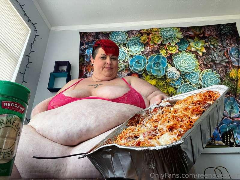 Huge Spaghetti Stuffing sponsored by my super generous feede..