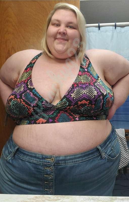 *TRAVEL FUND*
I definitely want to show my body off in my ne..