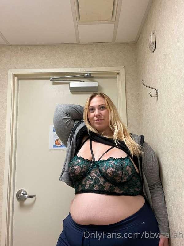 bbwtarah image #0