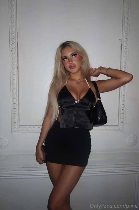 ***FREE uncensored video*** is sent to you WEEKLY when you t..