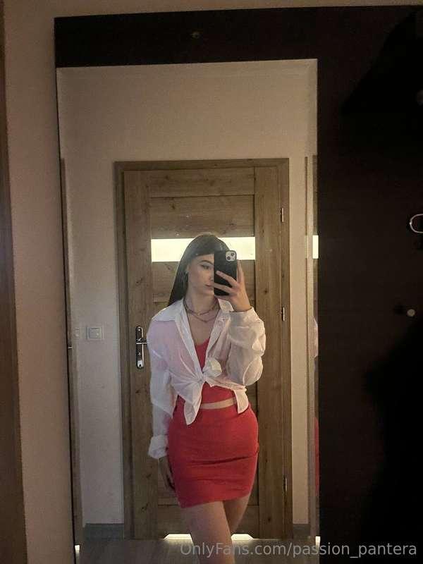 Lady in red...💃🥰