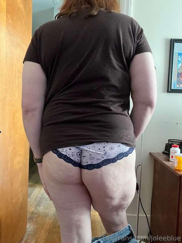 It’s like pornography watching you try on jeans~