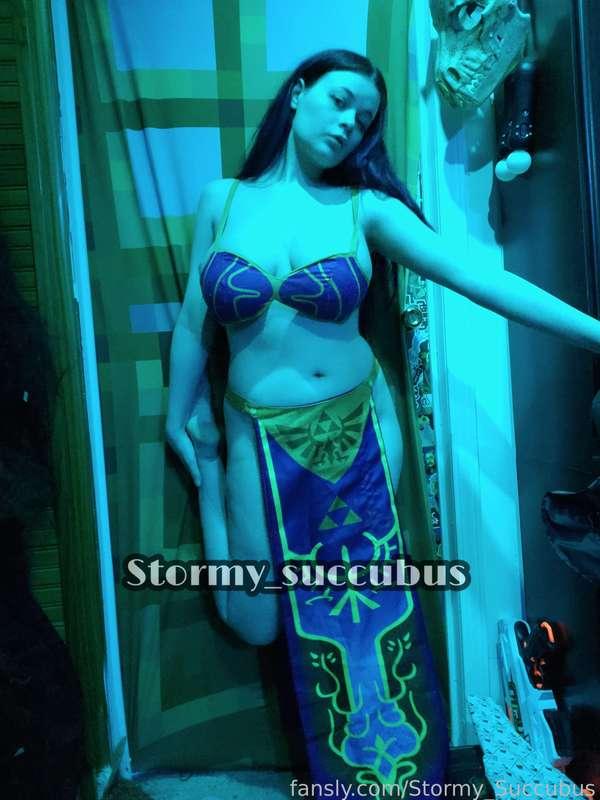 stormy_succubus image #6