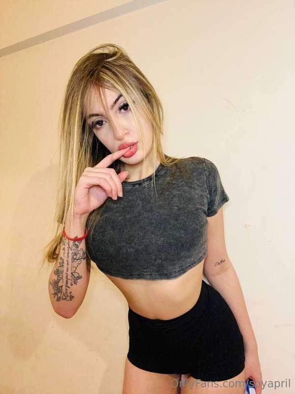 Carita buena pero eres mala, no esta para ti solo busca vain..