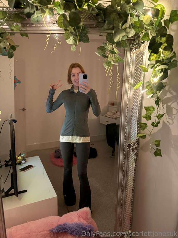 scarlettjonesuk image #2