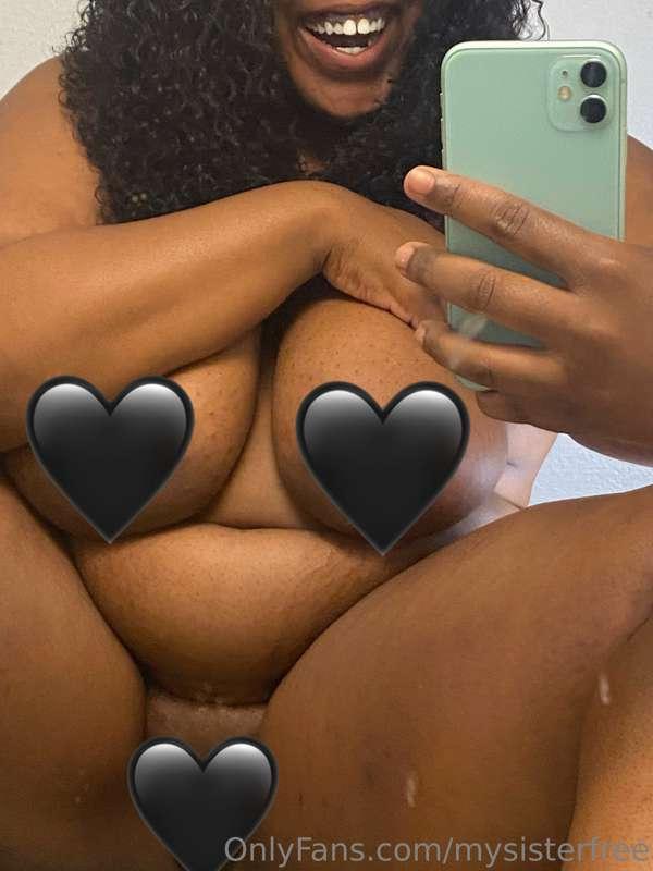 Unlock to remove the emojis on your favorite BBW 👅🐱 and for ..