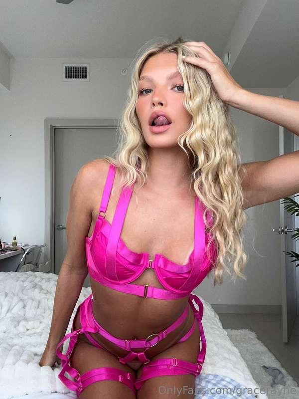 Tell me your wish and maybe I'll make it come true 😇