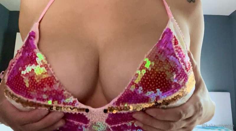 Check ur DMs for EDM titties. Sneak peek of a new song off m..