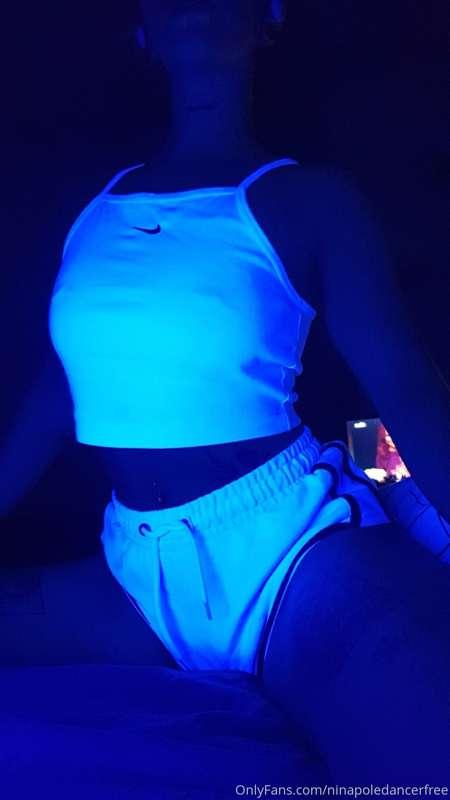I love uv lights vibes...😈