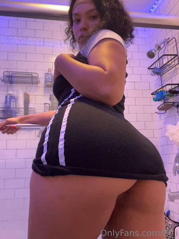 No panties 🫣🤭always