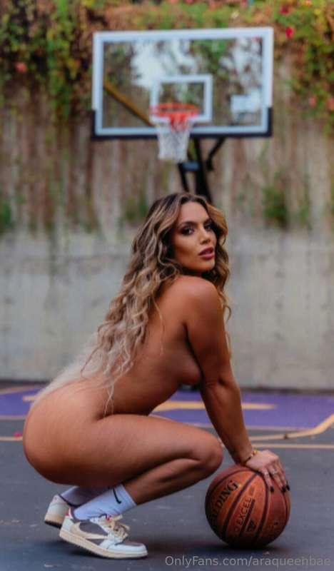 I love playing with balls 😋