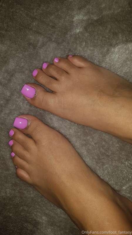 New pedi you saw it here first 😘
