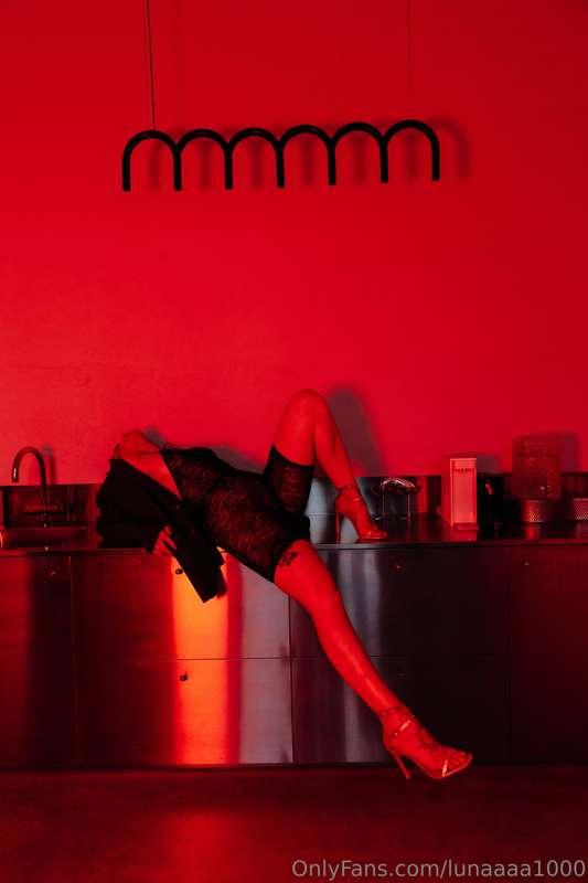 In a world of chaos, she found beauty in the shadows🔥