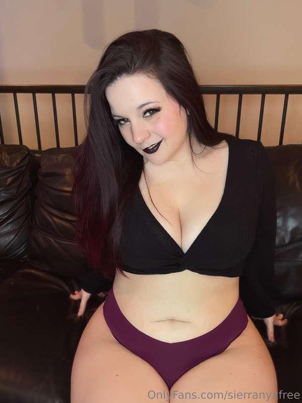 Wanna see more? Over 1500 XXX pics and videos on my VIP page..