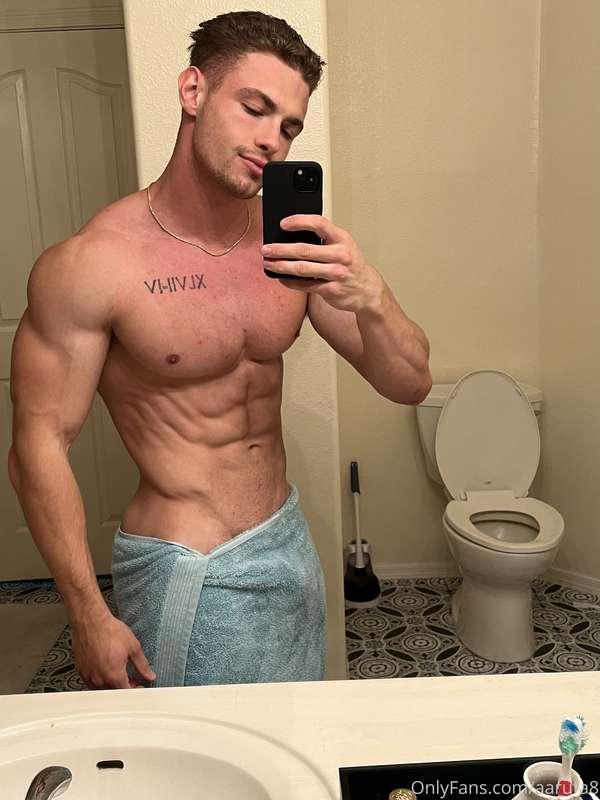 How’s your Saturday night going?😉