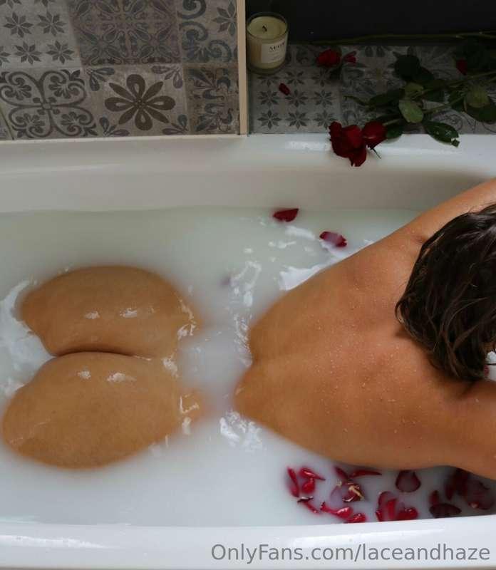 Sad to report that when I move I won’t have a bathtub anymor..