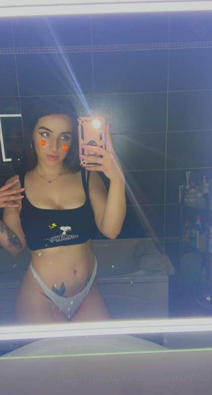 leilababyxo image #0