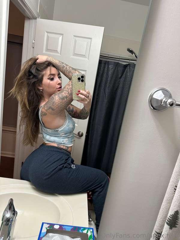 My vip page is still on sale go join 🤍🤍 @apex_sg 