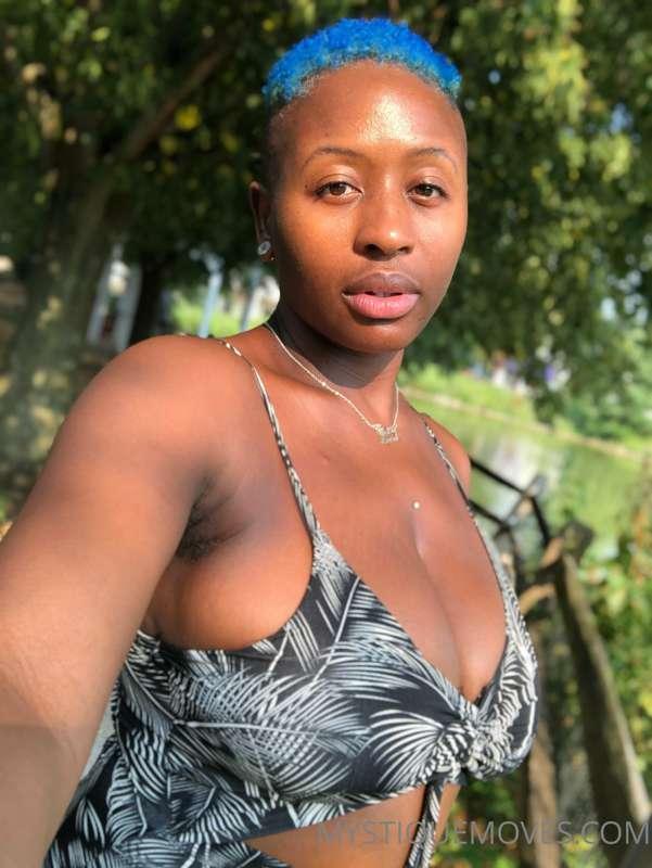 kissed by the sun 💋