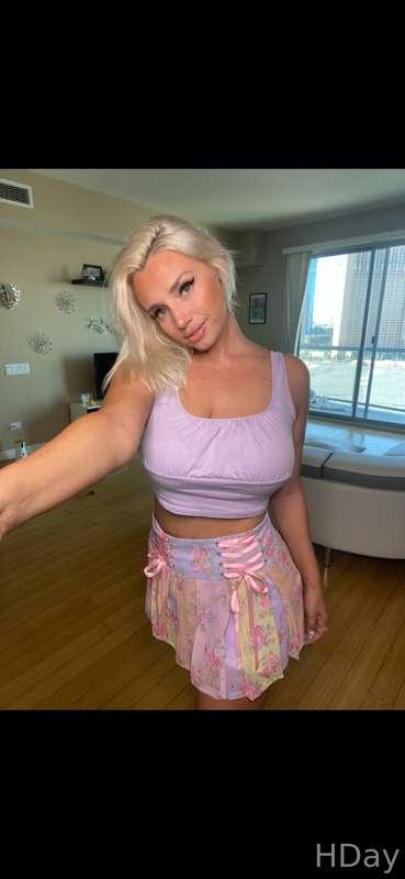 itshollyday image #1