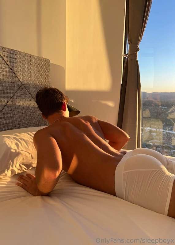 Who wants to stick it in on Level 75 ?? 🌞🍑