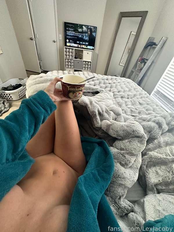 my type of medicine. 🤒🤧🥹
Happy friday babes! 