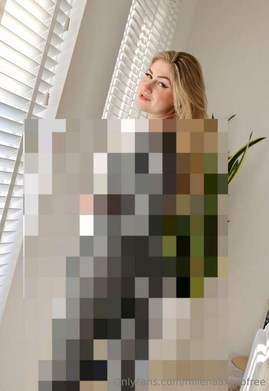 Does this scream "Spank my Big Fat Bubble Butt" of not? 👀