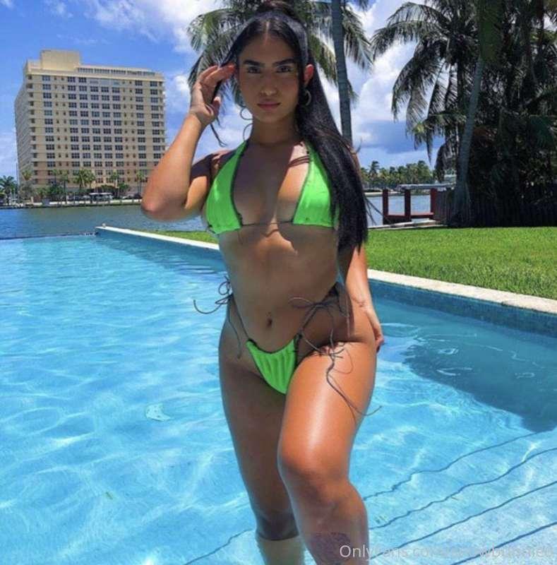 She’s only 18! Her parents don’t know she created an only fa..