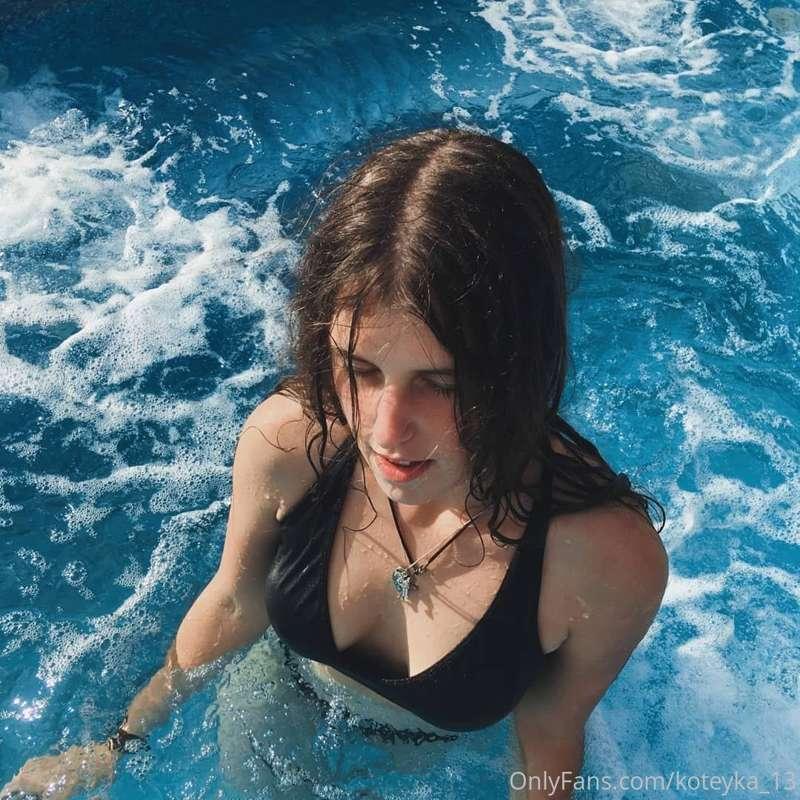 nipples in cold water🦋