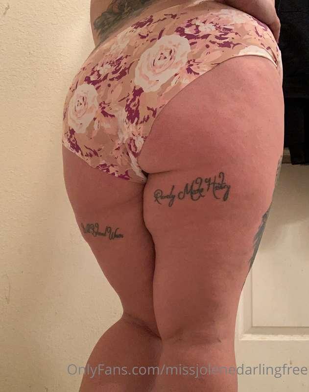 Who wants to smell the flowers on my new panties? 

$40 for ..