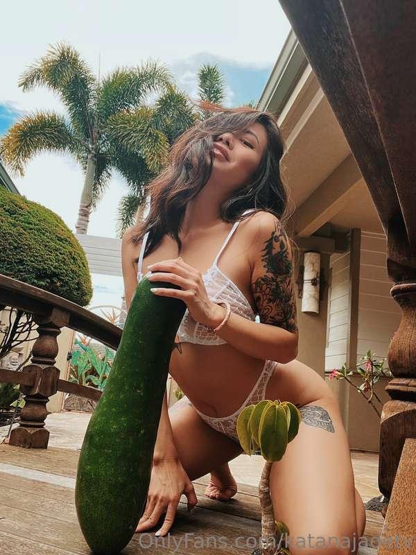 Island girls like big dicks 😇😅