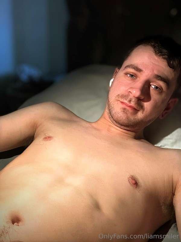 Who's coming to join me? 👿👿👿 Wake up and ready 👀😛😛😛 I have m..