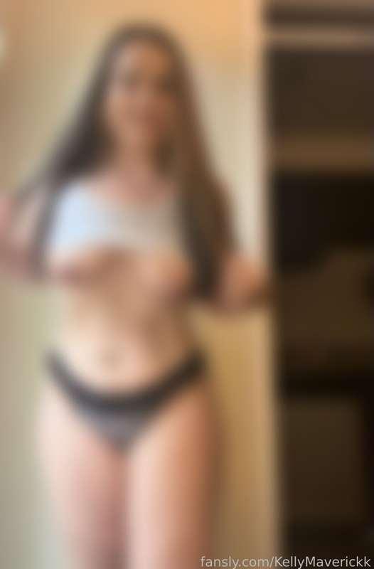 kellymaverickk image #0