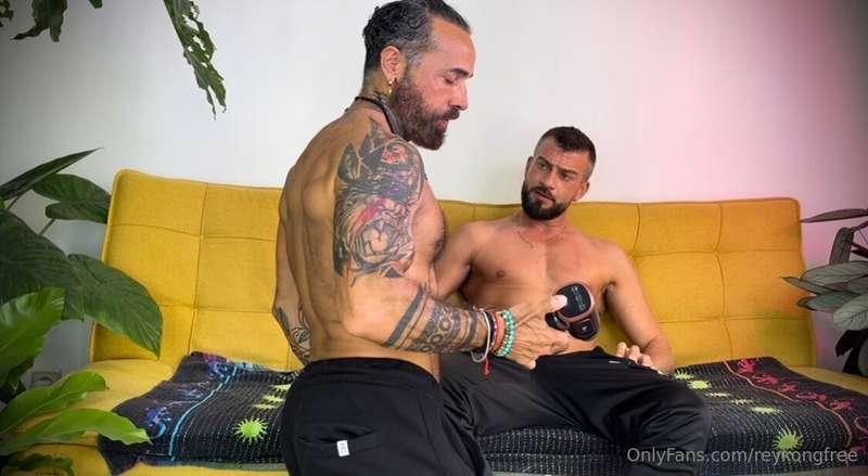 onlyfans.com/reykong Full videos uploaded in the feed 💦💦💦💦Fe..