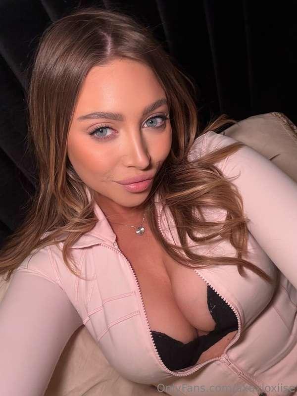 behind this innocent smile is a pussy screaming fuck me dadd..
