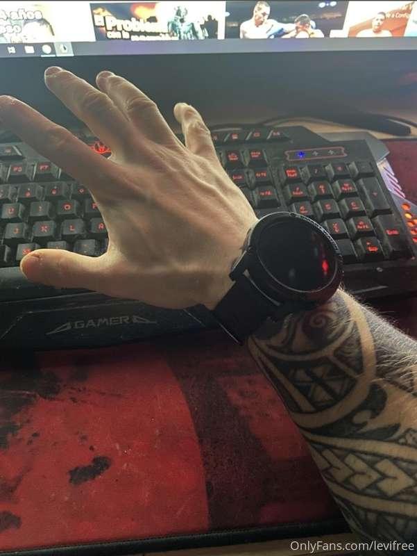 my hand 🤚🏻