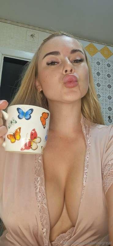 Coffee or tea? Which drink suits you best?