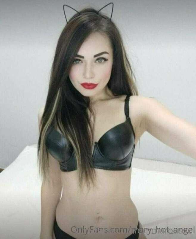 @mary_hot_angel  ✨Free page ✨Naked ✨Sexting ✨Dick rating Alw..