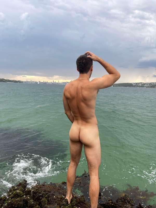This one’s for you guys 😏 tip if you wanna see the video 😈