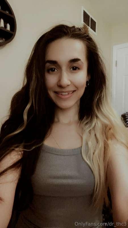 I’m the cutest little anime girl ever 🖤 
can i be your anime..