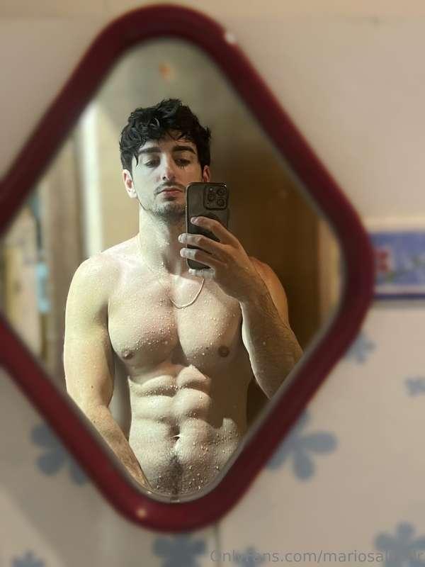 Cogiendome los huevos 🤌🏻