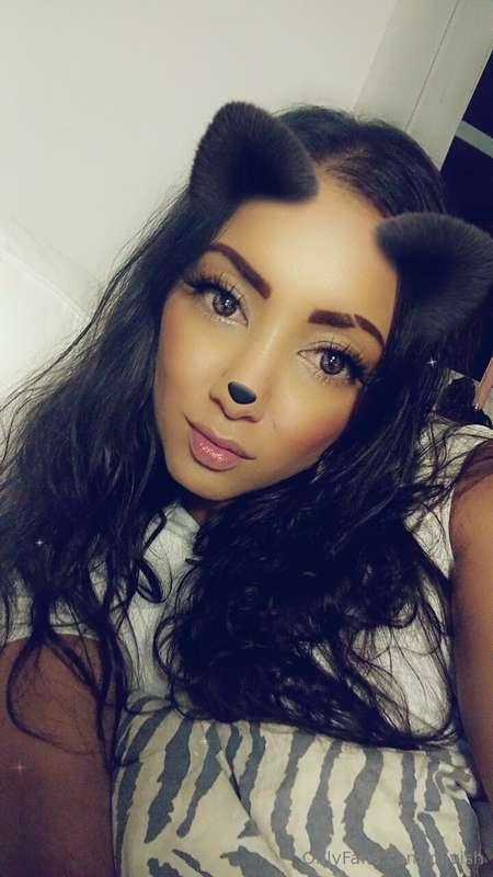 Meow meow 👅