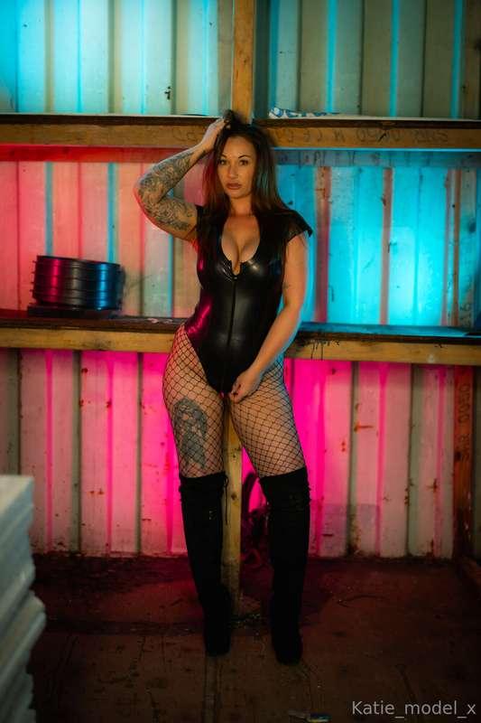 Unzip me for just 5$ 😈👅