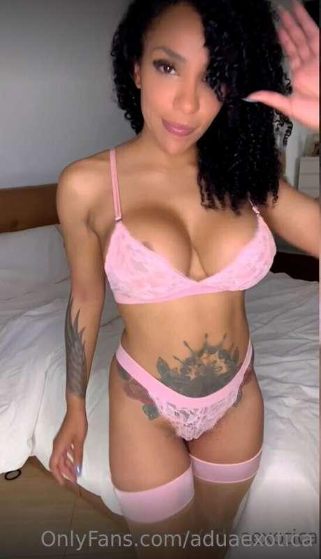 Lets play and have a good time baby, you are in charge 😍😍
🐰 ..