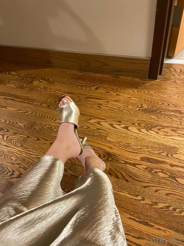 goddessvalentinaaa image #1